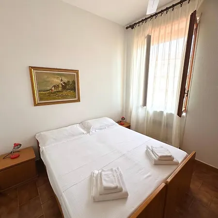 La Scogliera Apartment *