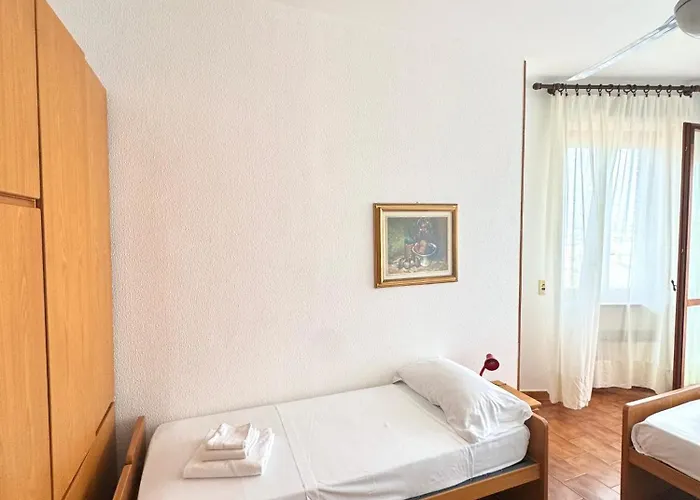 Apartment La Scogliera *