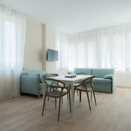 La Scogliera Aparthotel 3*